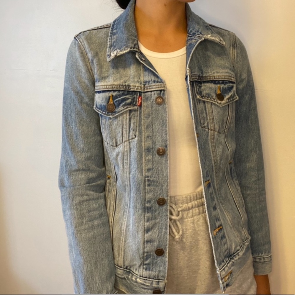 Levis ex-boyfriend trucker over-sized denim